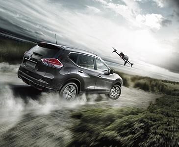 Nissan X-Trail X-Scape - SUV mit Flugbegleiter Nissan X-Trail X-Scape - SUV mit Flugbegleiter