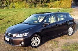 Lexus CT 200h - Kleine Brötchen