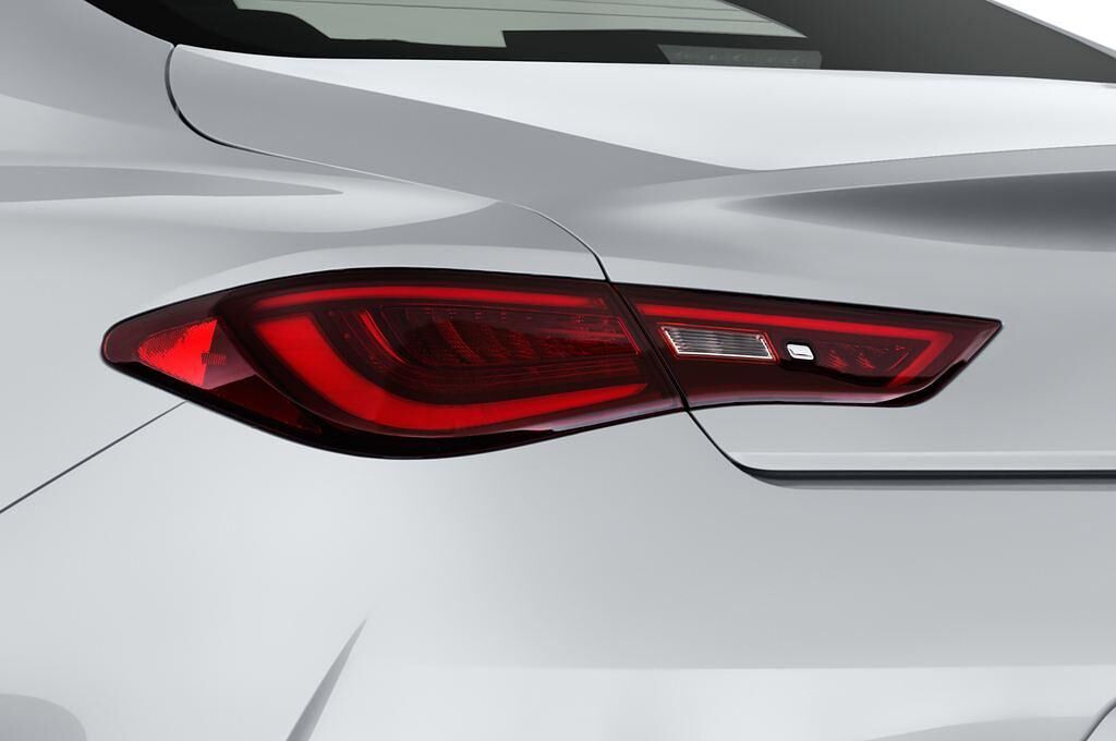 Infiniti Q60 (Baujahr 2017) Premium 2 Türen Rücklicht