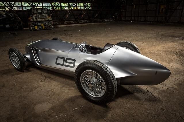 Das Design erinnert an Rennwagen aus den 40er-Jahren