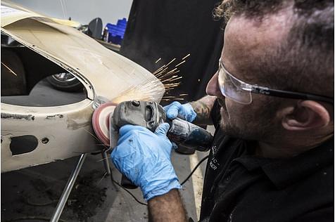 Viel Handarbeit ist nötig bei der Restauration