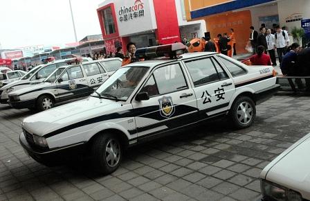 VW Santana in China: Streifenwagen