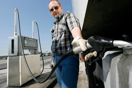 Neben Bioethanol für Ottomotoren gehört Biodiesel für die Selbstzünder zur alternativen Produktpalette.