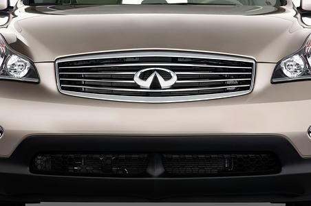 Infiniti QX50 (Baujahr 2014) 3.7 5 Türen Kühlergrill und Scheinwerfer