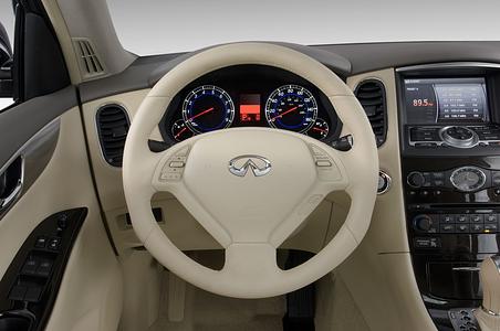 Infiniti QX50 (Baujahr 2014) 3.7 5 Türen Lenkrad