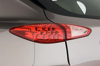 Infiniti QX50 (Baujahr 2014) 3.7 5 Türen Rücklicht