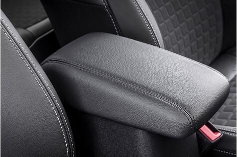 Bis in die Armlehne hinein gut verarbeitet: der Ford Fiesta