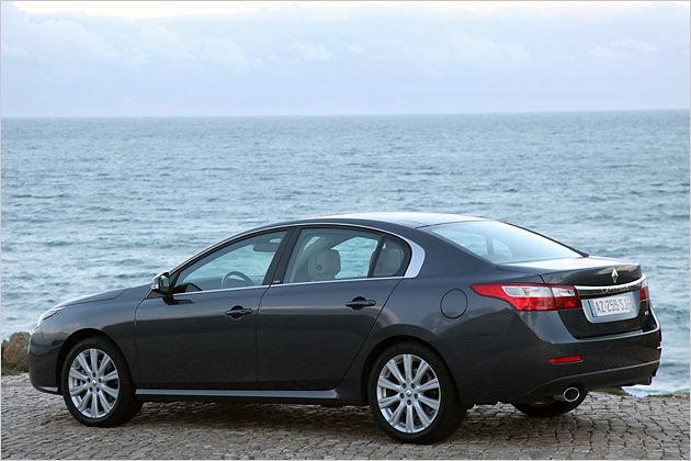 Nur bei rund 50 Händlern soll der Latitude zu haben sein