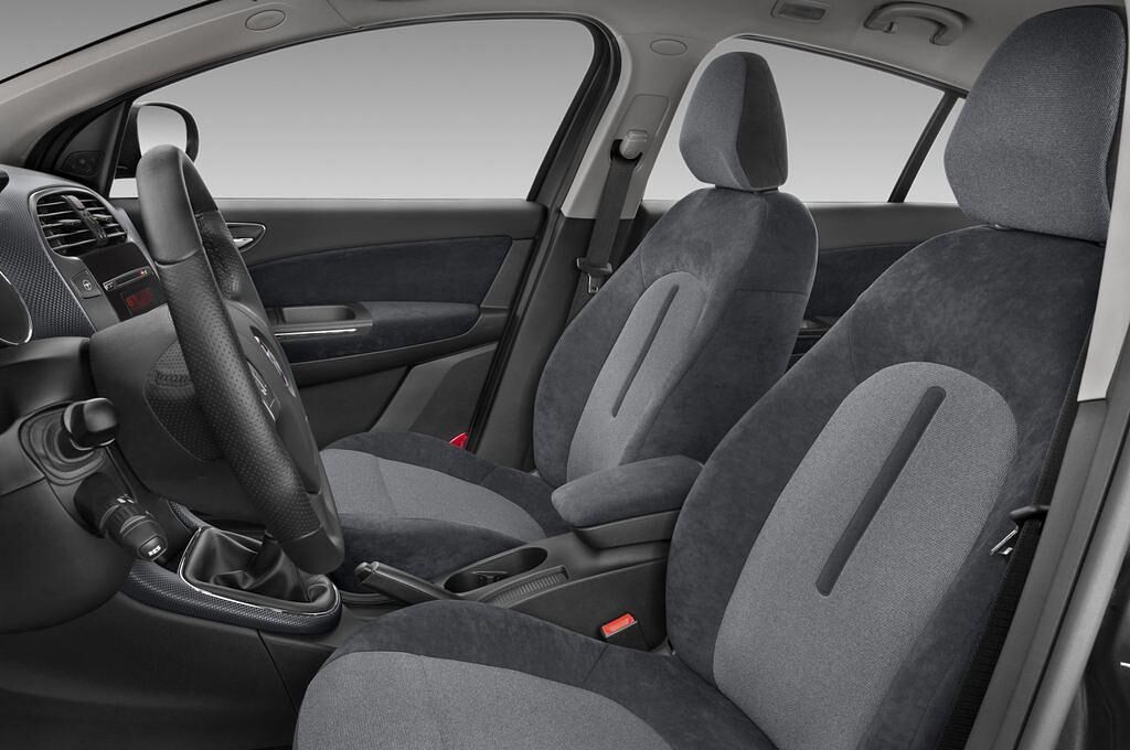 FIAT Bravo (Baujahr 2010) Active 5 Türen Vordersitze