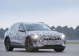 Audi e-tron  - Stromer im Tarnkleid