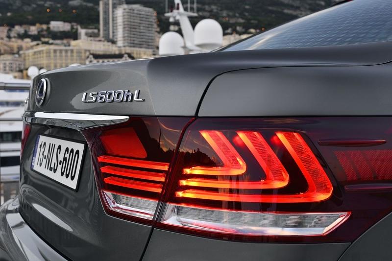 Lexus LS 2013