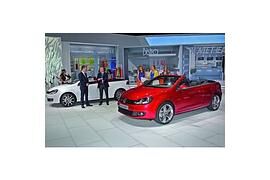 Genf 2011: VW Golf Cabriolet mit klassischer Stoff-Kapuze