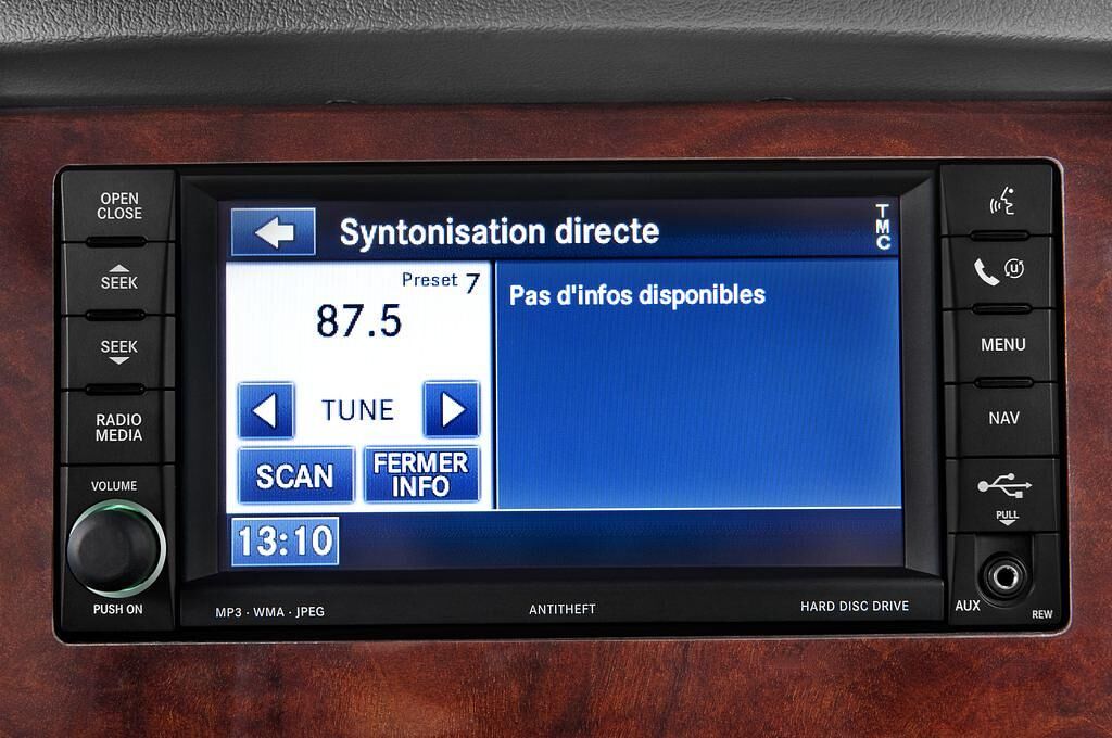Jeep Grand Cherokee (Baujahr 2010) Overland 5 Türen Radio und Infotainmentsystem
