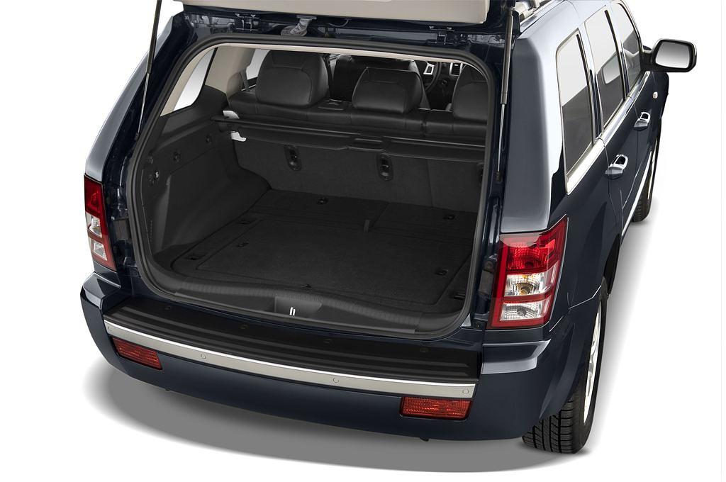 Jeep Grand Cherokee (Baujahr 2010) Overland 5 Türen Kofferraum