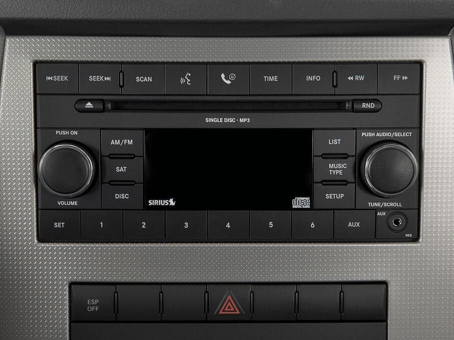 Jeep Grand Cherokee (Baujahr 2010) Laredo 5 Türen Radio und Infotainmentsystem