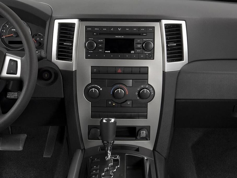Jeep Grand Cherokee (Baujahr 2010) Laredo 5 Türen Mittelkonsole