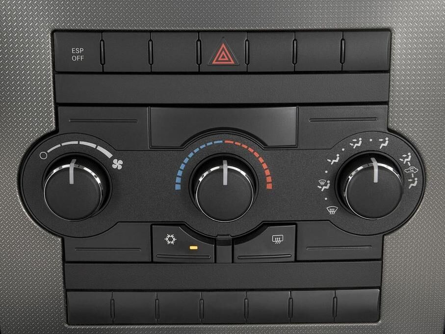 Jeep Grand Cherokee (Baujahr 2010) Laredo 5 Türen Temperatur und Klimaanlage