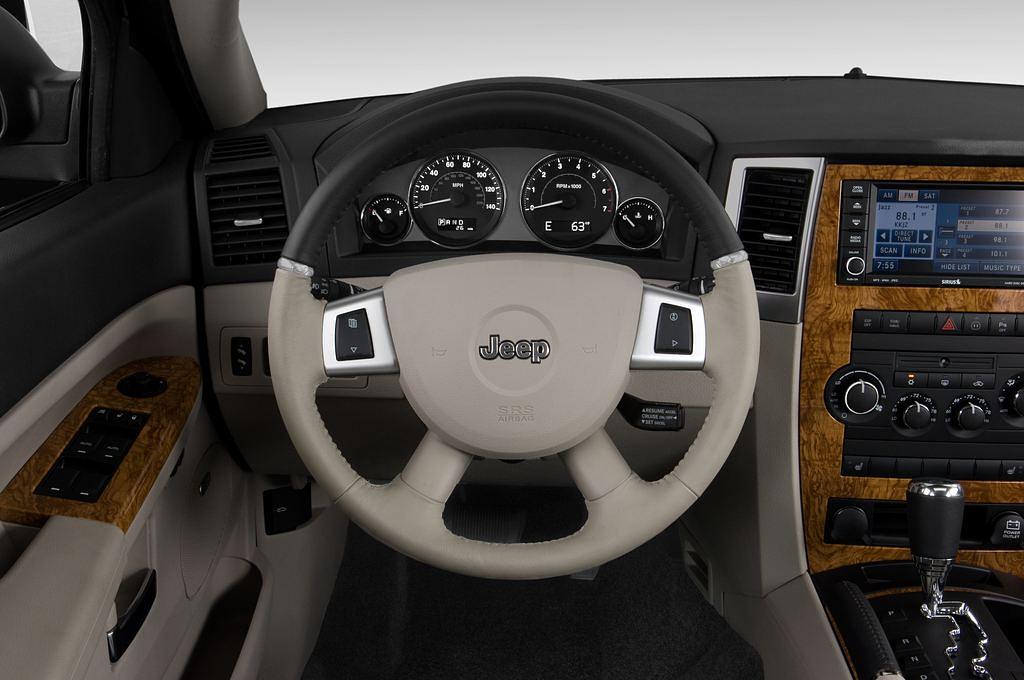 Jeep Grand Cherokee (Baujahr 2010) Limited 5 Türen Lenkrad