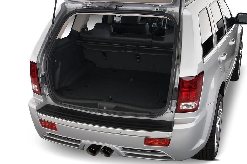Jeep Grand Cherokee (Baujahr 2010) SRT-8 5 Türen Kofferraum