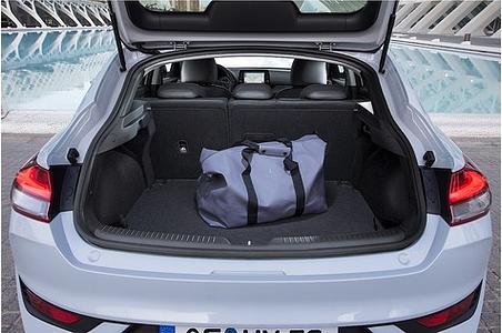 Hyundi i30 Fastback 1.4 T-GDI - Elegante Linie Hyundi i30 Fastback 1.4 T-GDI - Elegante Linie