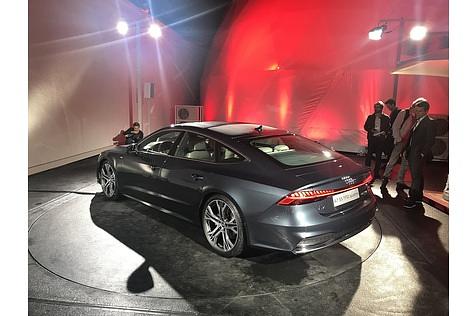 Audi A7 Sportback 2018 - knapp fünf Meter lang