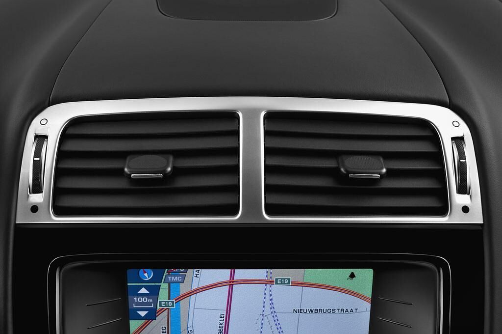 Jaguar XK Series (Baujahr 2013) R-S 2 Türen Lüftung