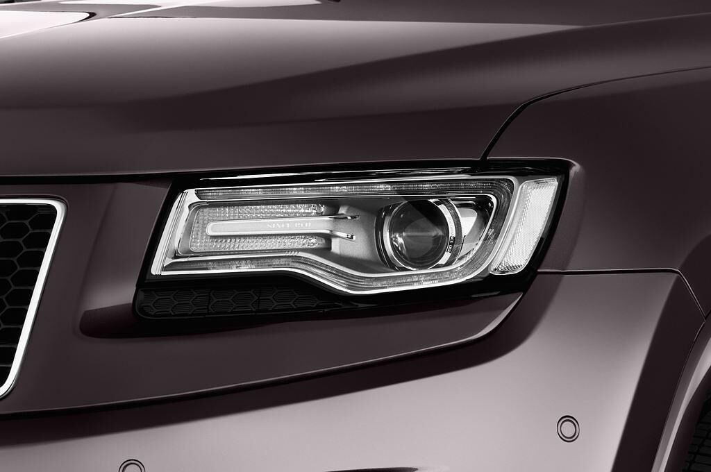 Jeep Grand Cherokee (Baujahr 2016) Overland 5 Türen Scheinwerfer