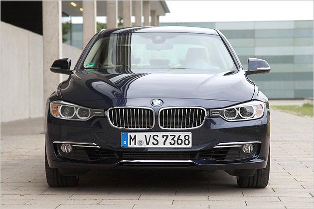 Den Normverbrauch gibt BMW mit 5,9 Liter auf 100 km an, unser Testverbrauch lag bei beachtlichen 8,5 Liter auf 100 km