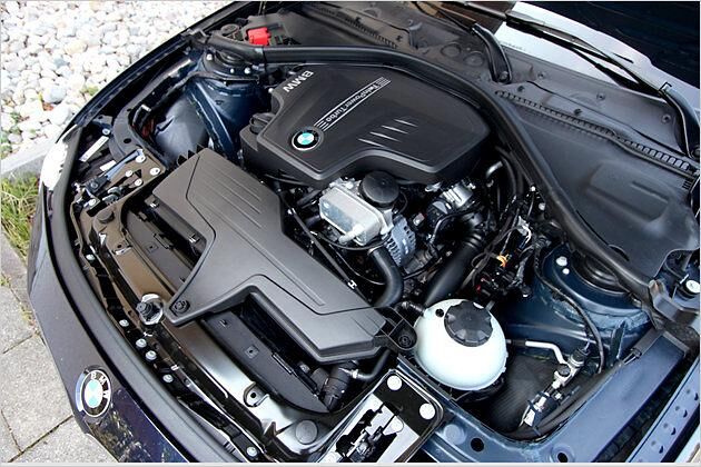 Unter der Haube arbeitet ein Zweiliter-Vierzylinder-Motor mit Turboaufladung