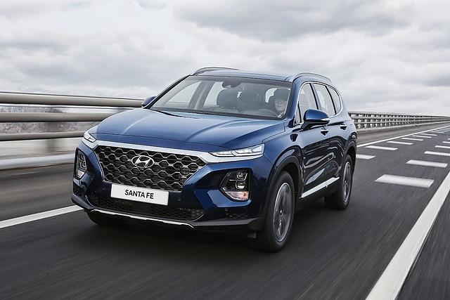 Hyundai Santa Fe 2018 - die Topversion mit 197 PS ist über 200 km/h schnell