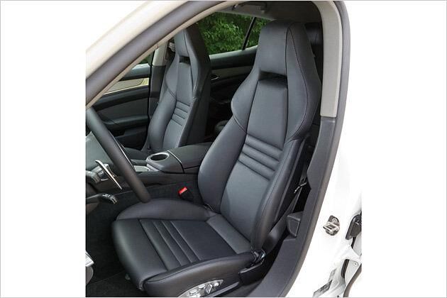 Bietet perfekte Passform: Das Gestühl für Fahrer und Beifahrer