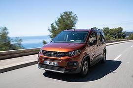 Peugeot Rifter 4x4 - Hochdachkombi wird geländegängig 
