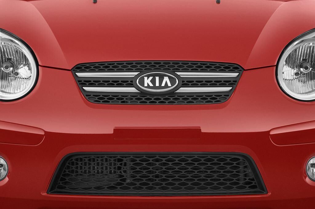 Kia Picanto (Baujahr 2011) Vision 5 Türen Kühlergrill und Scheinwerfer