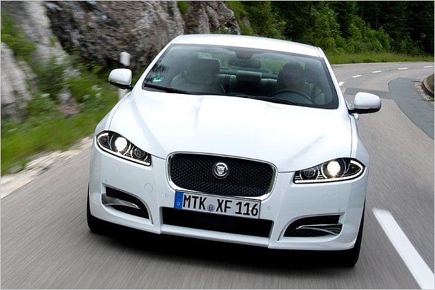 Größerer Grill, böserer Blick: Das Facelift des Jaguar XF