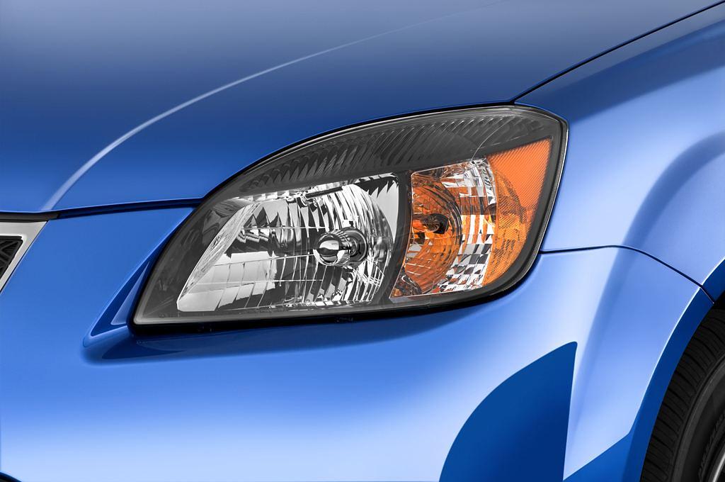 Kia Rio (Baujahr 2011) - 5 Türen Scheinwerfer