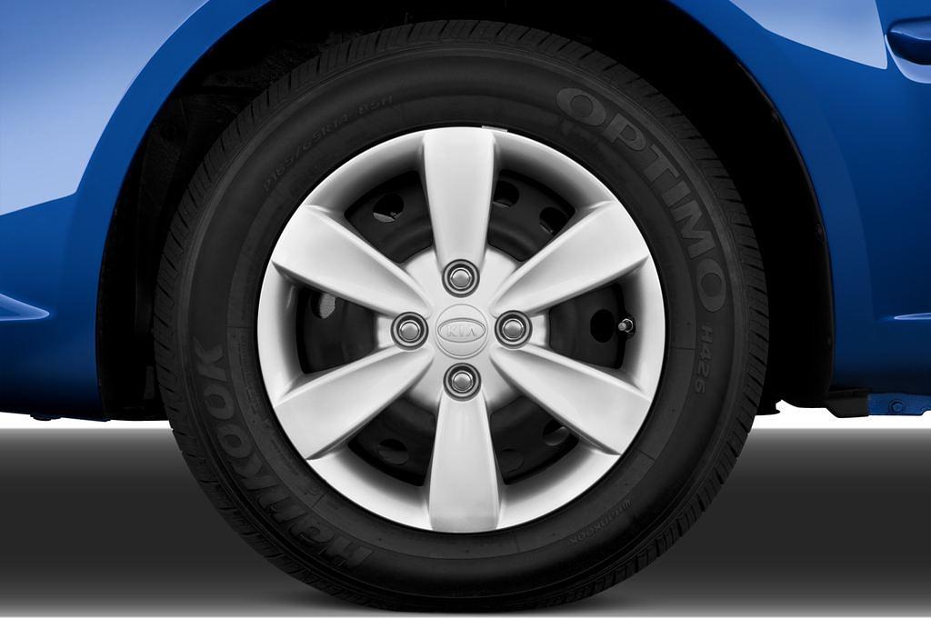 Kia Rio (Baujahr 2011) - 5 Türen Reifen und Felge