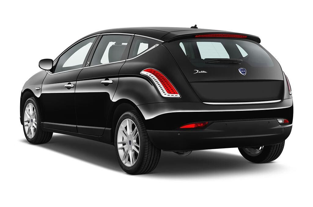 Lancia Delta (Baujahr 2013) Platinum 5 Türen seitlich hinten