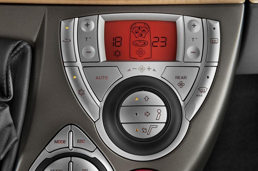 Lancia Phedra (Baujahr 2009) - 5 Türen Temperatur und Klimaanlage