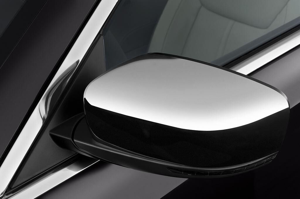 Lancia Thema (Baujahr 2011) Platinum 4 Türen Außenspiegel