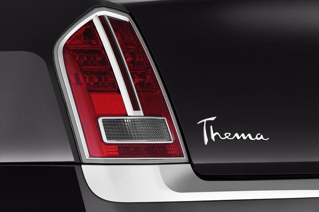 Lancia Thema (Baujahr 2011) Platinum 4 Türen Rücklicht