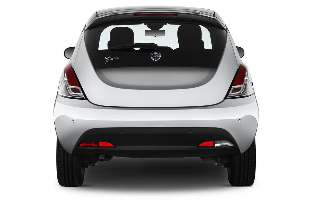 Lancia Ypsilon (Baujahr 2010) Platino 3 Türen Heckansicht