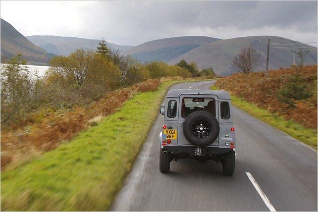Das Ersatzrad hängt an der Hecktür