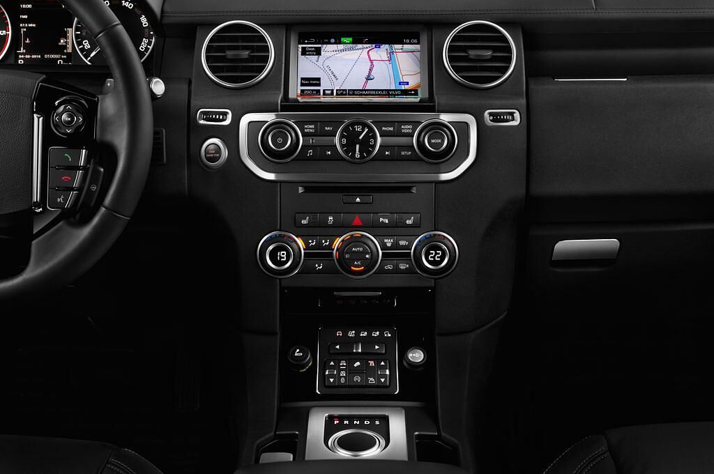 Land Rover Discovery (Baujahr 2016) HSE 5 Türen Mittelkonsole