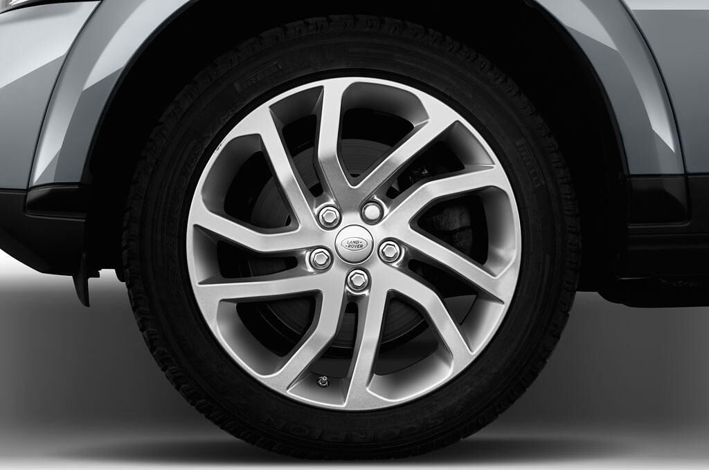 Land Rover Discovery (Baujahr 2016) HSE 5 Türen Reifen und Felge