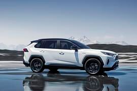 Fünfte Generation des Toyota RAV4 in den Startlöchern - Mehr Dynamik und Platz – dafür ohne Diesel