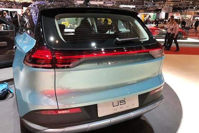 Der Aiways U5 ist ein durchaus ansehnliches Auto, das schon optisch alles andere als nach Billigheimer aussieht