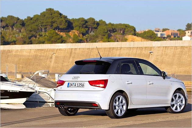 Der Sportback behält die Grundform des Dreitürer-A1 bei