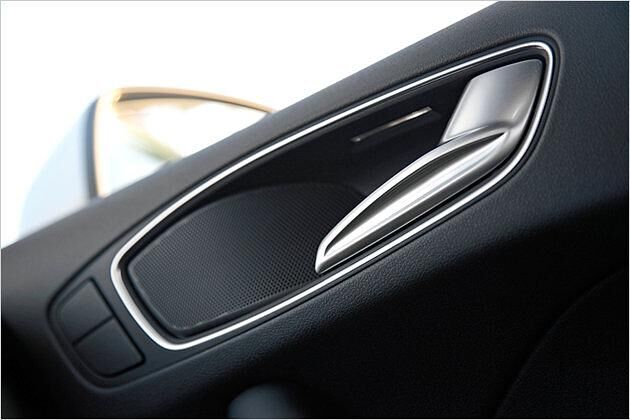 Der Innenraum lässt sich mit einem Aluminiumpaket aufwerten