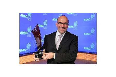 „Gelber Engel“ 2012: Erdgas-Passat als „Auto der Zukunft“