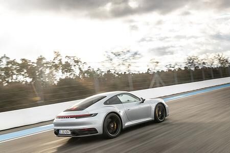 Porsche 911 Carrera (992)  - Behutsam schneller